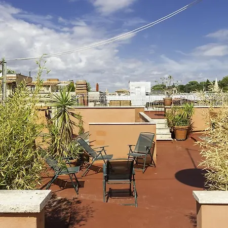 Spanish Steps Luxury Penthouse *