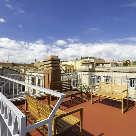 Spanish Steps Luxury Penthouse Apartment *